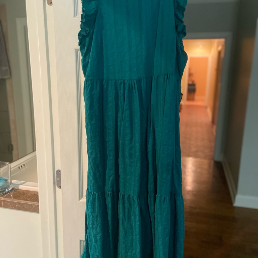 Target Universal Thread Size L midi dress